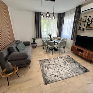  Apartament Maple Tree Budget